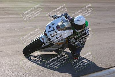 media/Dec-06-2024-CVMA Friday Practice (Fri) [[e1d1c5d4fc]]/4-Group 4 and Trackday/Session 5 (Bowl)/